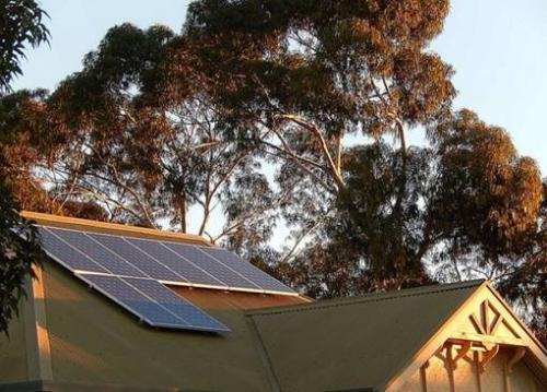 スマートホームを作成する太陽エネルギー貯蔵システム